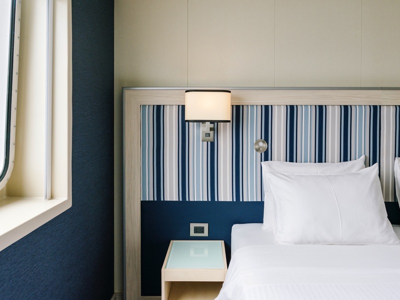 Explorer Cabin, Expedition Deck